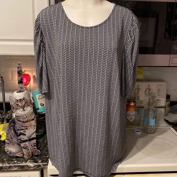 Z womens Adrianna Papell stretch short sleeve plus size top 3X. Nice - Picture 1 of 5